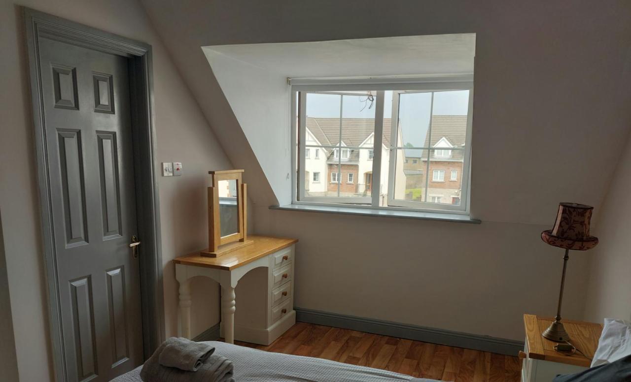 Cathedral Court Apartment Ennis Ngoại thất bức ảnh